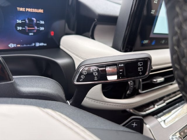 2027 Lincoln Aviator Reserve
