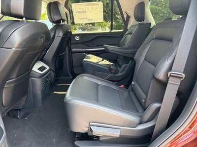 2027 Lincoln Navigator Reserve
