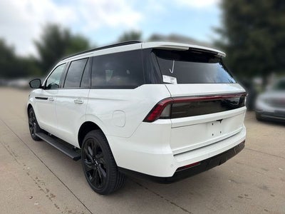 2027 Lincoln Navigator Reserve