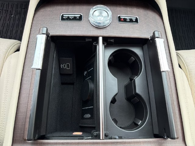 2027 Lincoln Navigator Reserve