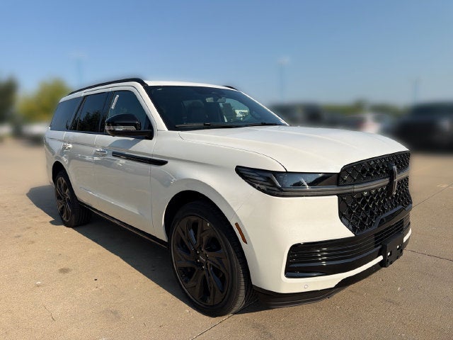 2027 Lincoln Navigator Reserve