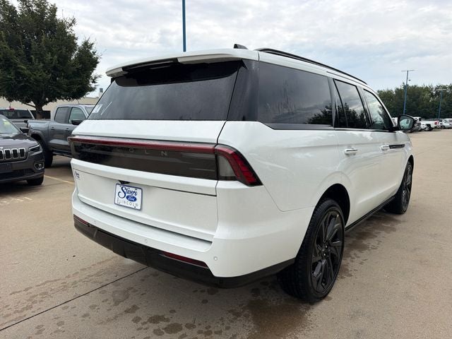 2027 Lincoln Navigator Reserve