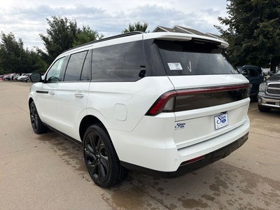 2027 Lincoln Navigator Reserve