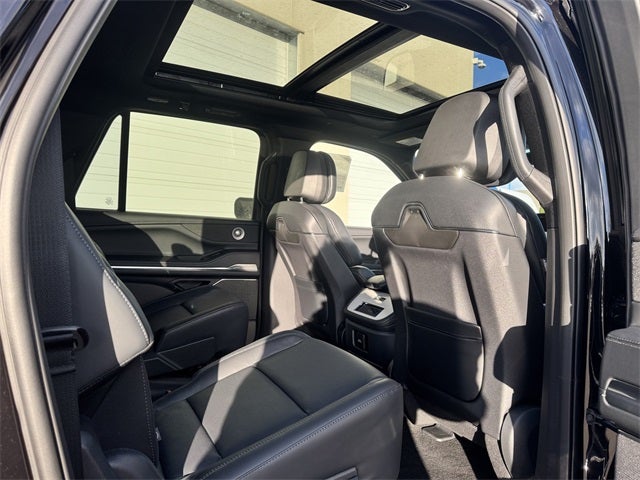 2025 Lincoln Navigator L Reserve