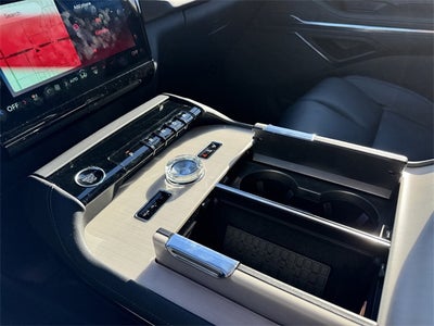 2025 Lincoln Navigator L Reserve