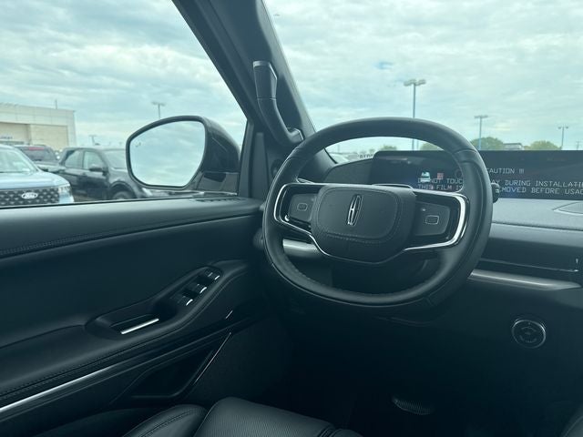 2027 Lincoln Navigator L Reserve