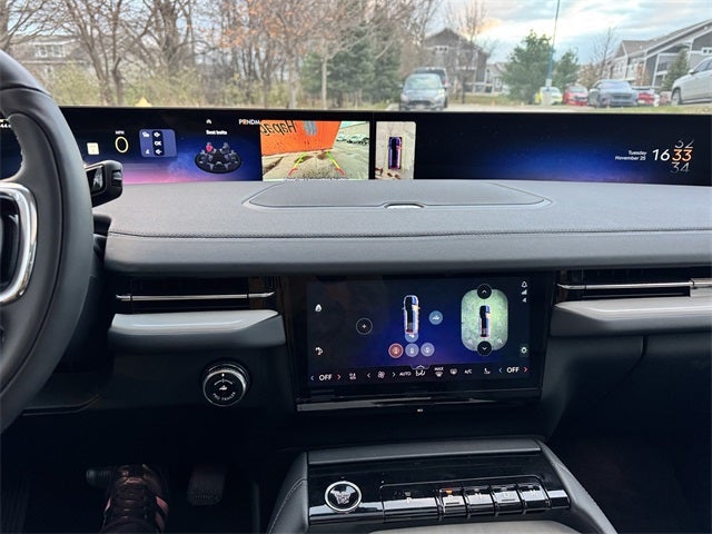 2025 Lincoln Navigator L Reserve