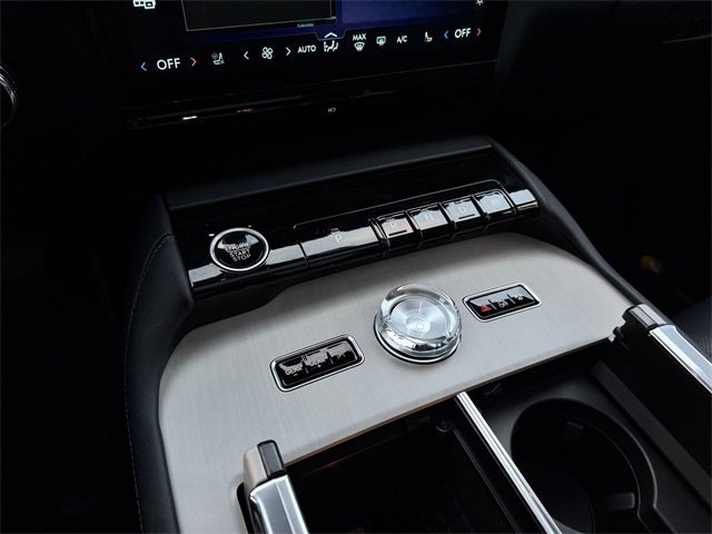 2025 Lincoln Navigator L Reserve