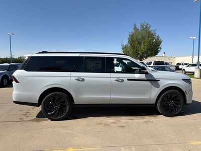 2026 Lincoln Navigator L Reserve