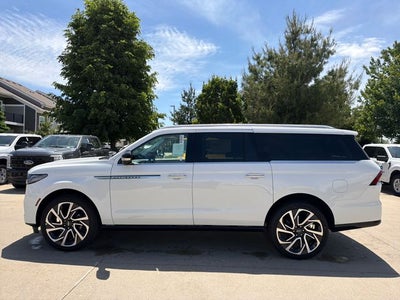 2026 Lincoln Navigator L Reserve
