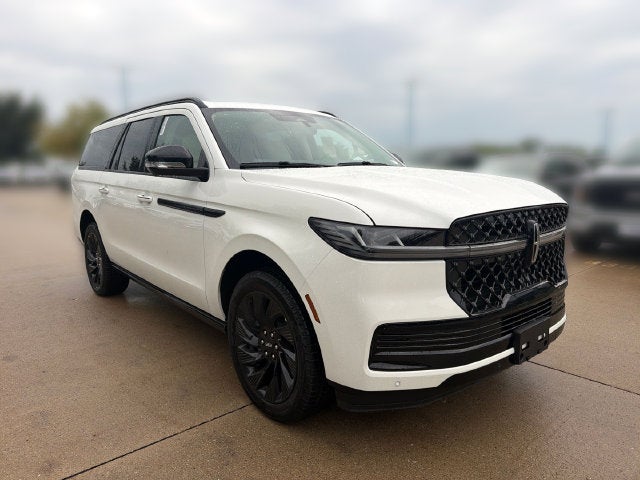 2027 Lincoln Navigator L Reserve