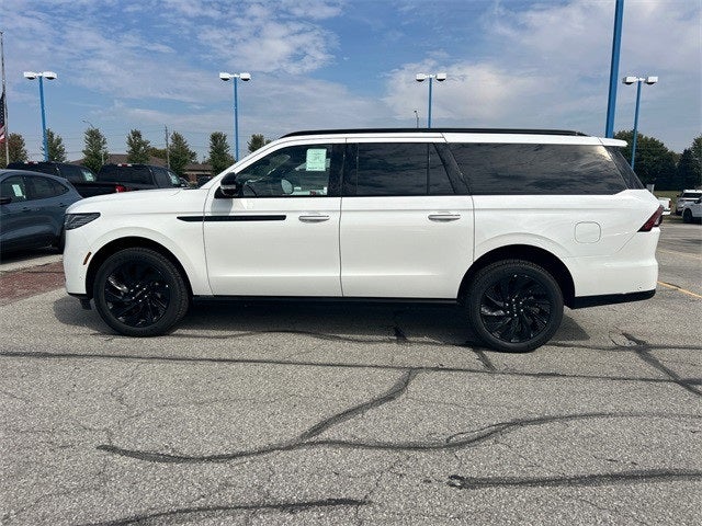 2025 Lincoln Navigator L Reserve
