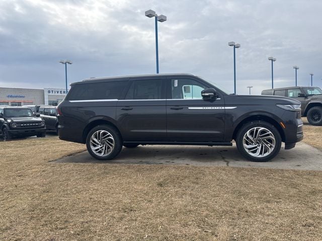 2025 Lincoln Navigator L Reserve