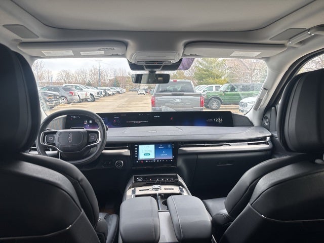 2025 Lincoln Navigator L Reserve