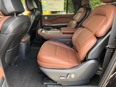 2026 Lincoln Navigator L Reserve