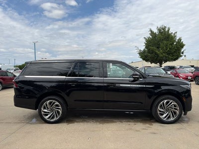 2026 Lincoln Navigator L Reserve