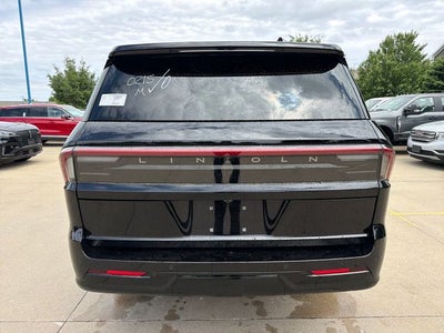 2026 Lincoln Navigator L Reserve