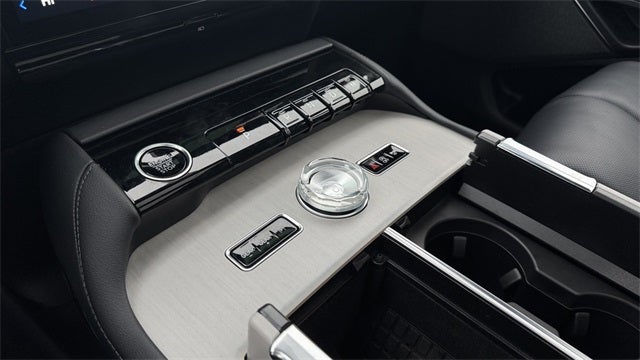 2025 Lincoln Navigator L Reserve