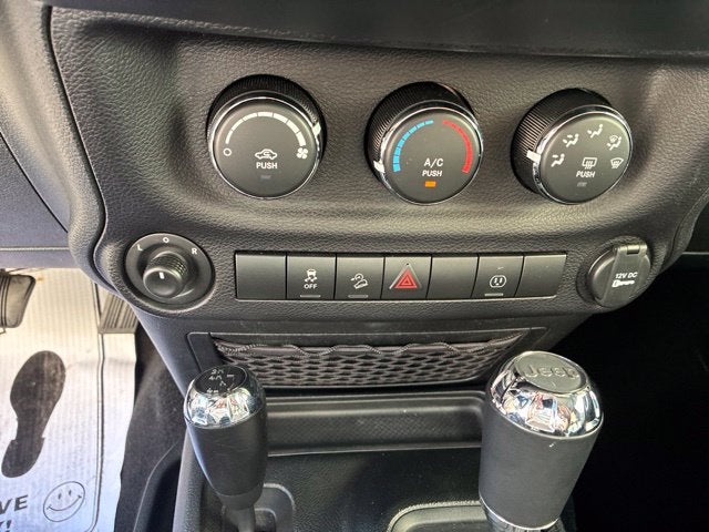 2018 Jeep Wrangler JK Sahara
