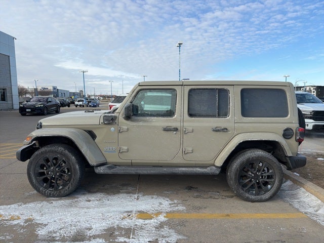 2022 Jeep Wrangler Sahara