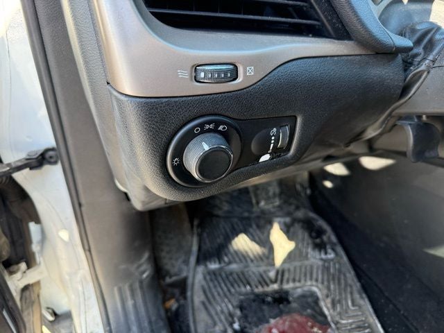 2017 Jeep Cherokee Sport