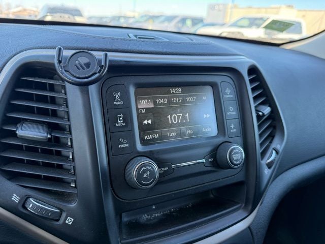 2017 Jeep Cherokee Sport