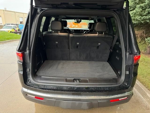 2022 Jeep Wagoneer Series III