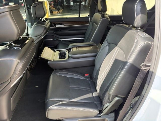 2023 Jeep Grand Wagoneer Series II