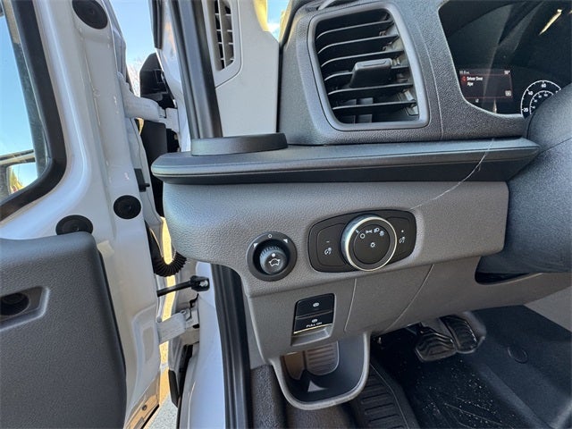 2025 Ford Transit-350 XL