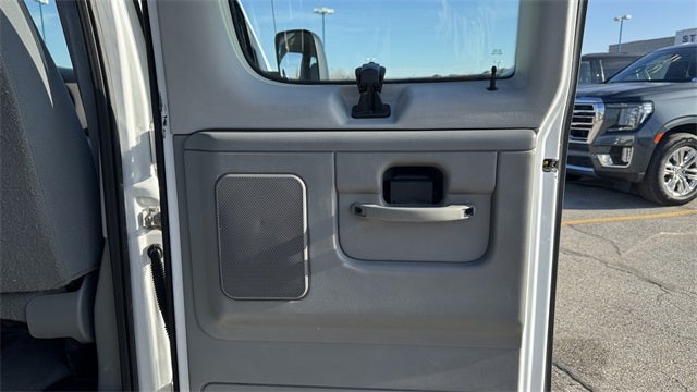 2008 Ford E-350SD XLT