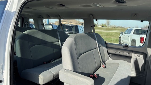 2008 Ford E-350SD XLT