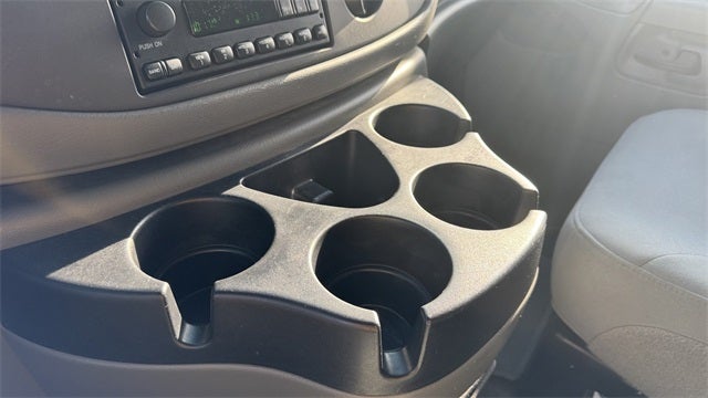 2008 Ford E-350SD XLT