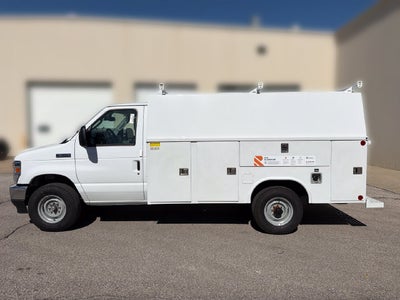 2027 Ford E-350SD Base Cutaway