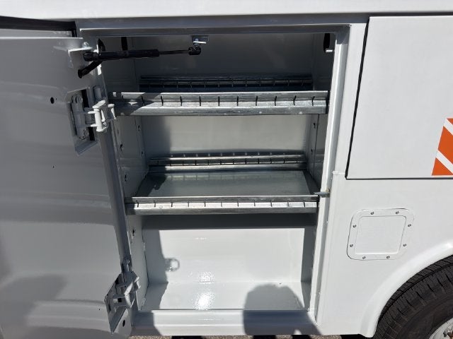 2027 Ford E-350SD Base Cutaway