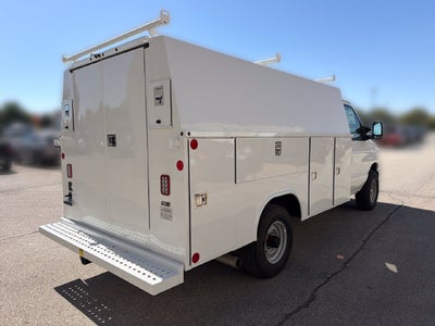 2027 Ford E-350SD Base Cutaway