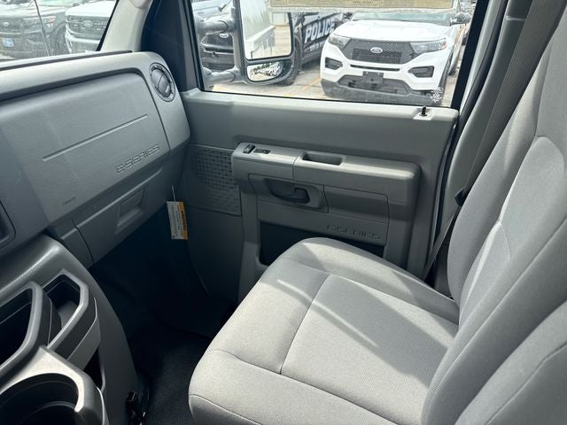 2026 Ford E-350SD Base Cutaway
