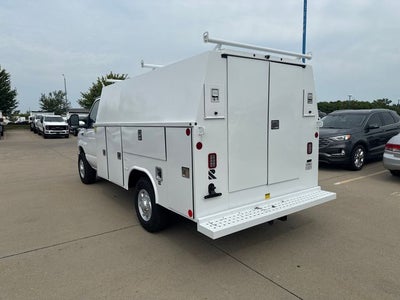 2026 Ford E-350SD Base Cutaway