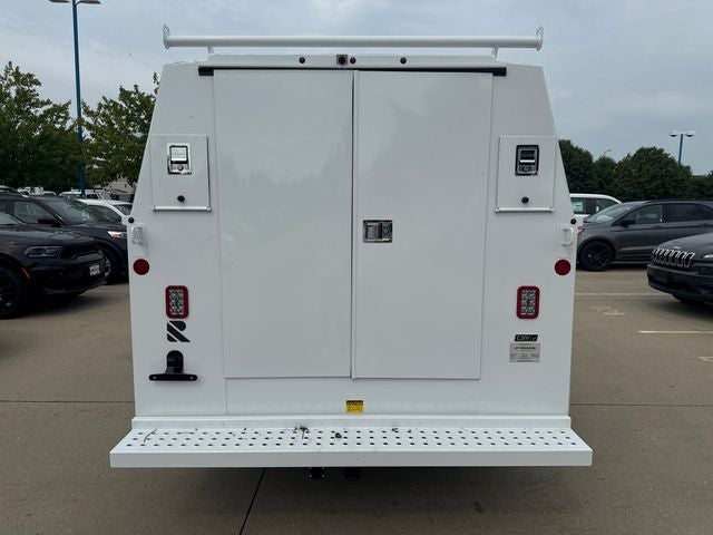 2026 Ford E-350SD Base Cutaway