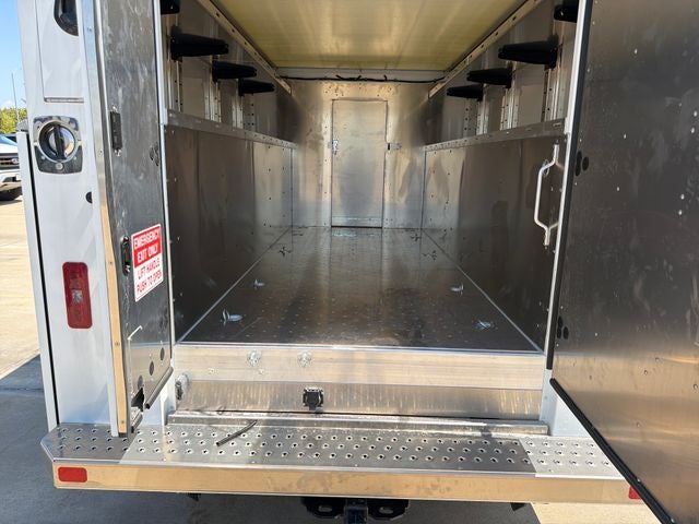 2027 Ford E-350SD Base Cutaway