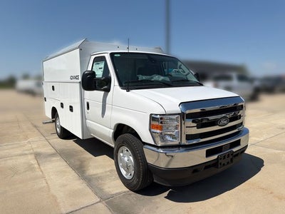 2027 Ford E-350SD Base Cutaway