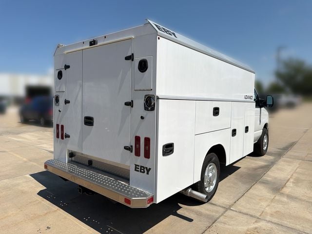 2027 Ford E-350SD Base Cutaway