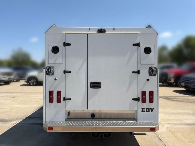 2027 Ford E-350SD Base Cutaway