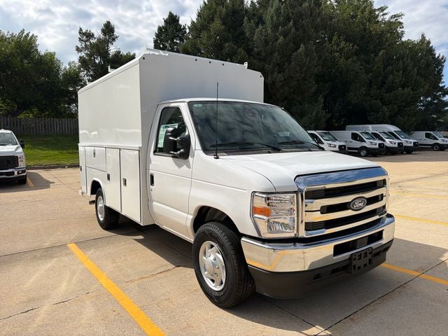 2026 Ford E-350SD Base Cutaway