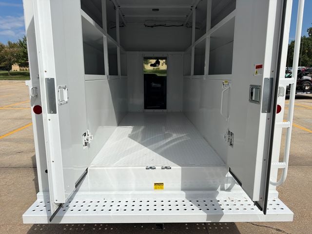 2026 Ford E-350SD Base Cutaway