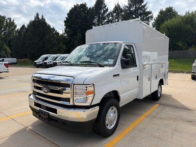 2026 Ford E-350SD Base Cutaway