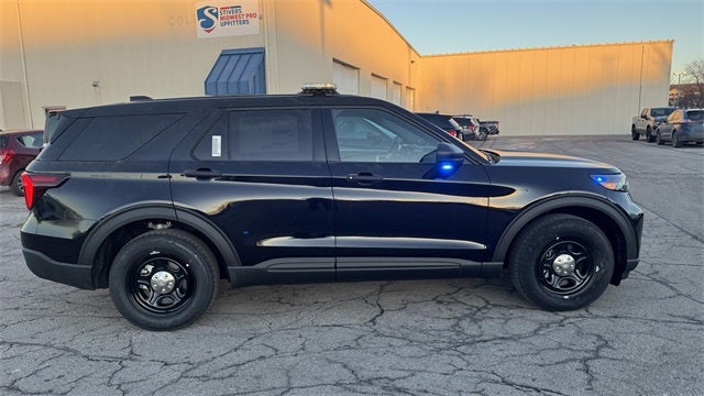 2025 Ford Utility Police Interceptor Base