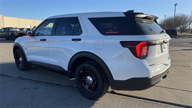 2025 Ford Utility Police Interceptor Base