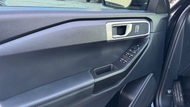 2025 Ford Utility Police Interceptor Base