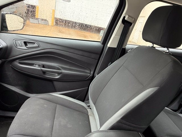 2015 Ford Escape S