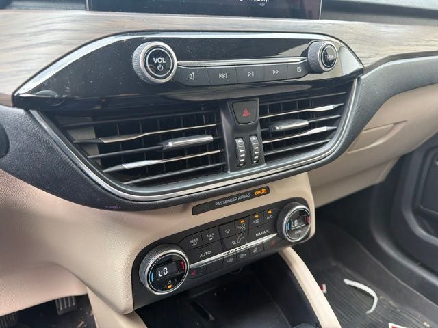 2020 Ford Escape Hybrid Titanium